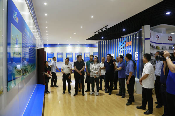 市政协副主席安石柱一行调研隆华：加快企业创新和服务能力