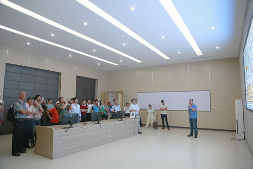 第九届海峡两岸热电联产/汽电共生学术交流研讨会代表团参观隆华