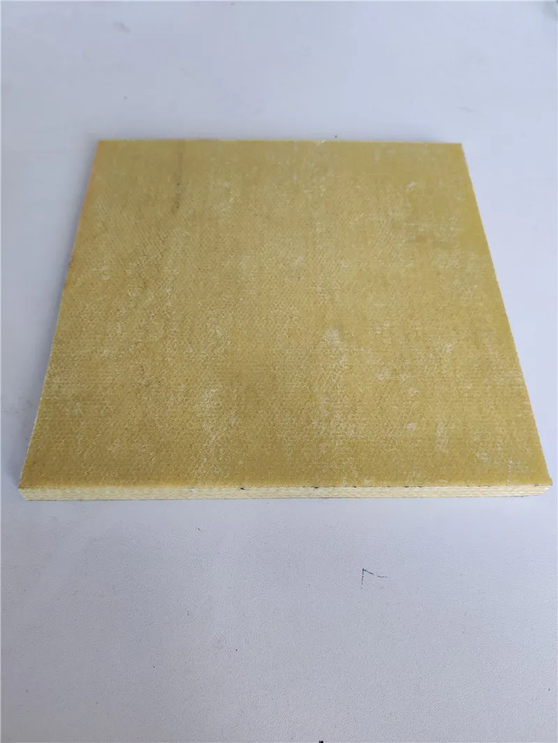 机车轻质化高强度地板